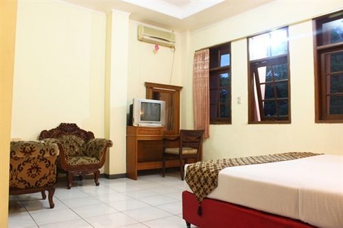 Hotel Cihampelas 1 Bandung Exterior photo